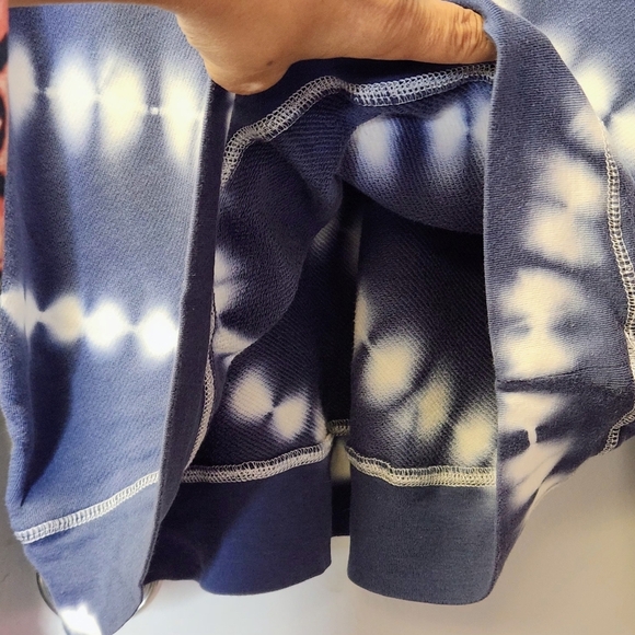 Rails Theo Sweatshirt in Sapphire Tie Dye Size M - Picture 7 of 14